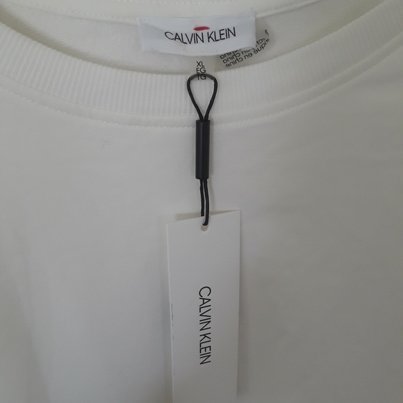 Calvin Klein Sweater - Picture 6 of 7